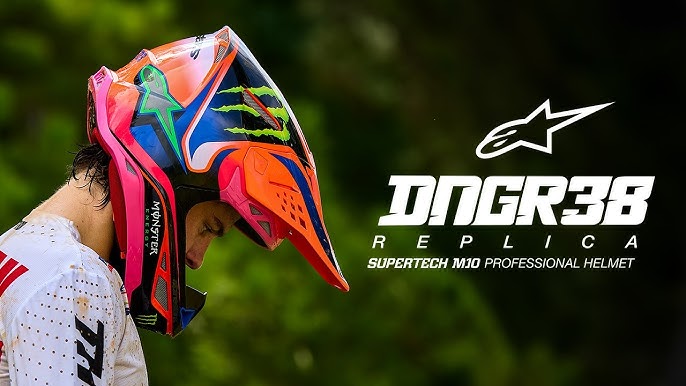 S-M10 DEEGAN HELMET