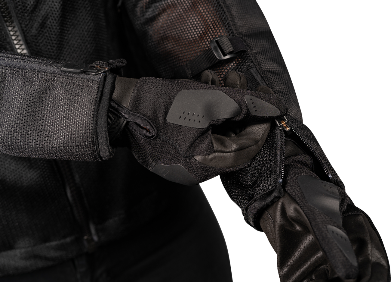 28221483_4.png