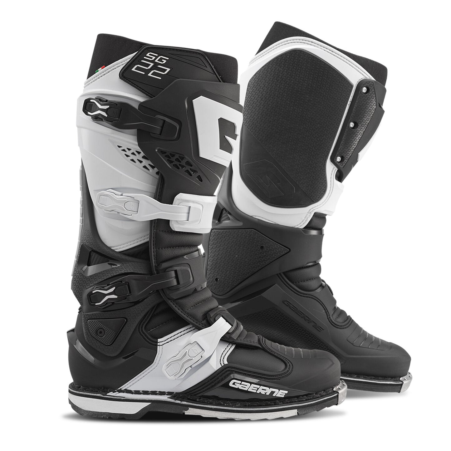 SG22 BOOTS
