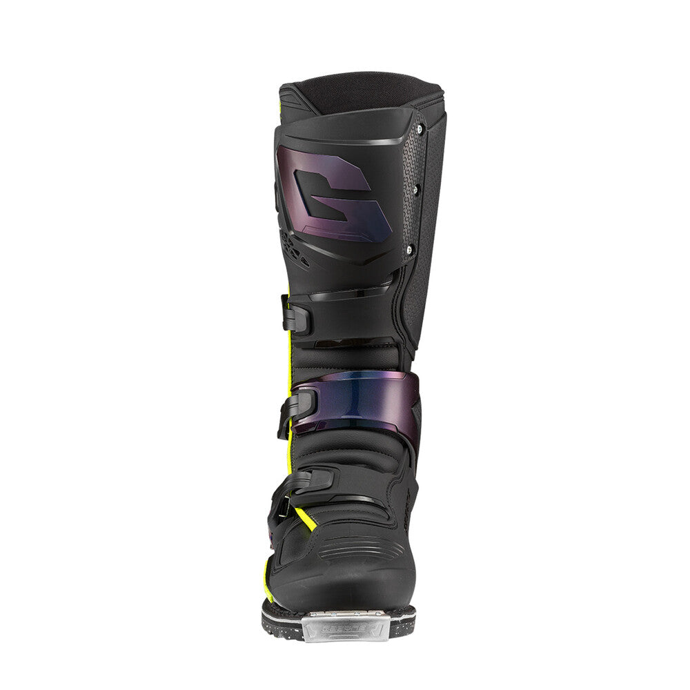 SG22 BOOTS
