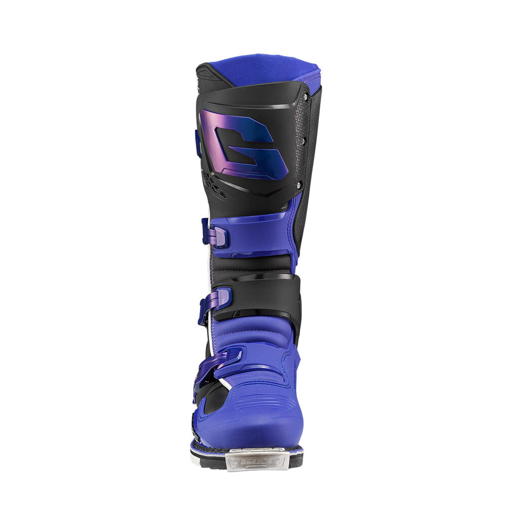 SG22 BOOTS