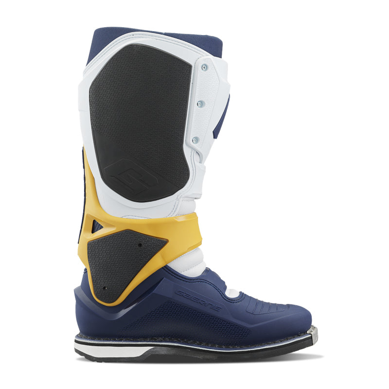 Gaerne SG22 Boot Squadron Size - 10